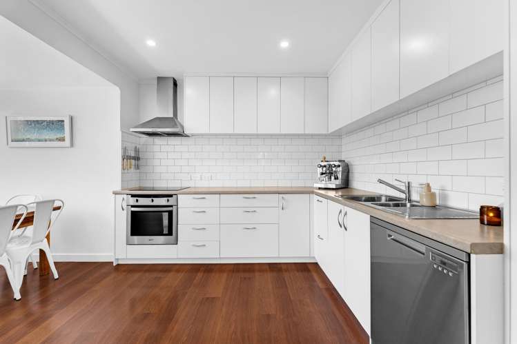 60 Mcentee Road Waitakere_8