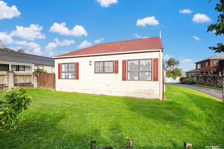 1/29 Akoranga Drive Northcote_16