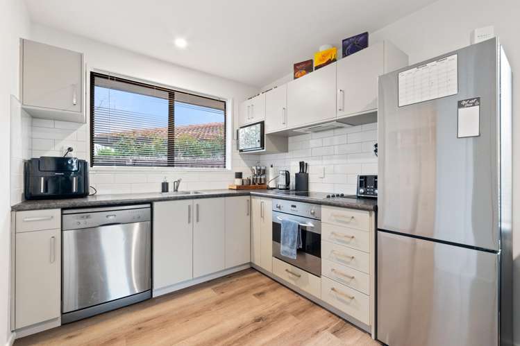 1/49 Cowes Street_4