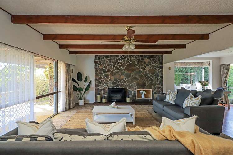 15 Kirkcaldy Place Flaxmere_6