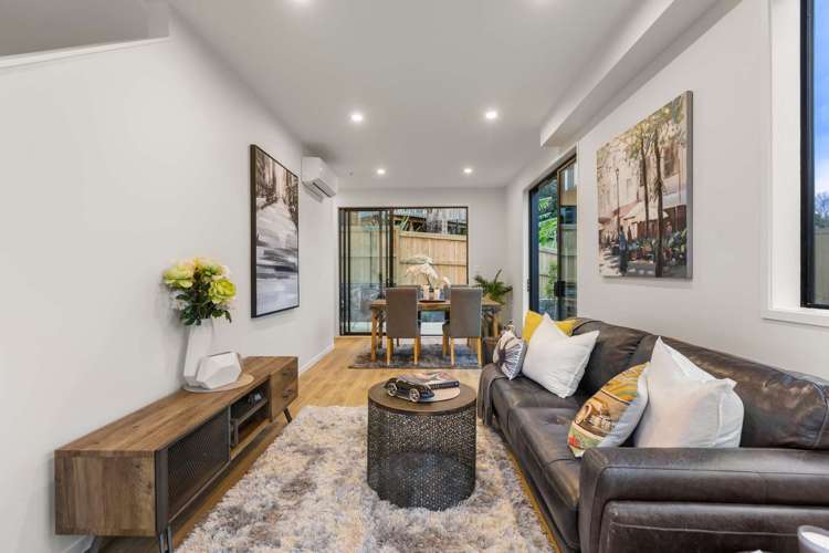 4/14 Roland Hill Glen Eden_17