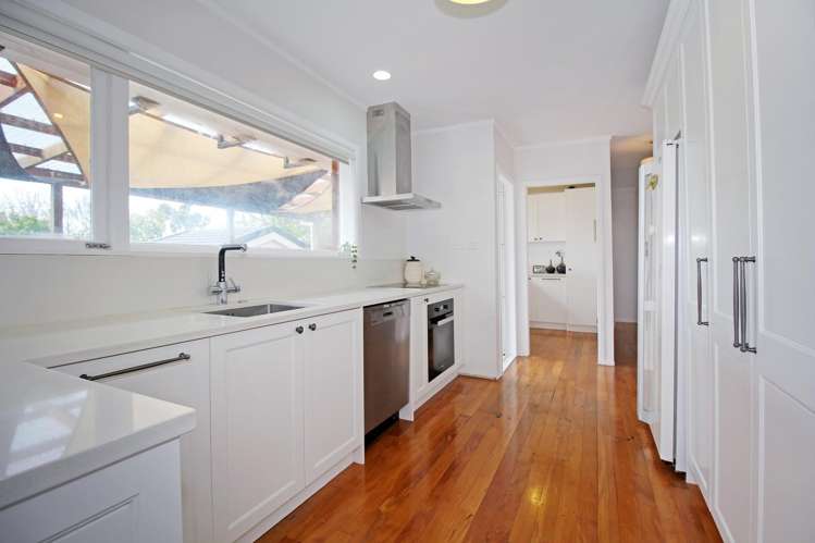 24 Pooley Street Pakuranga Heights_13