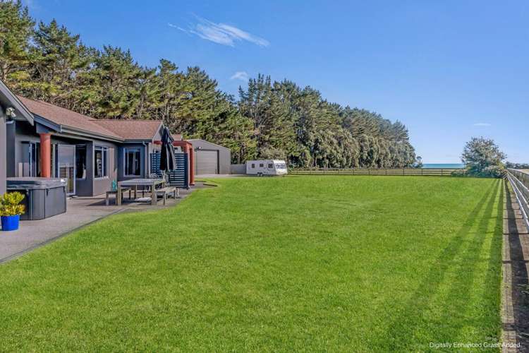 16 Urenui Beach Road Urenui_29