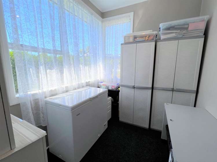 402 Main South Road Paroa_12