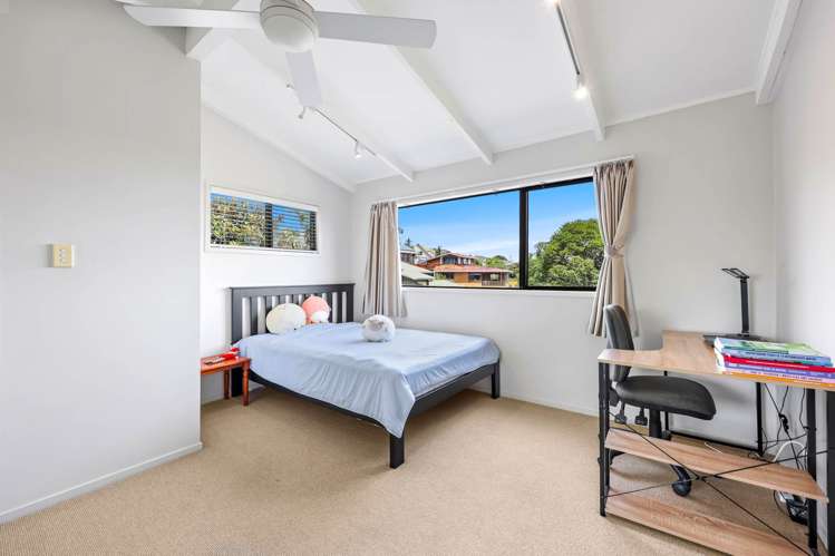 18 Janome Place Bucklands Beach_17