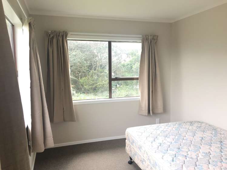 7 Sispara Place Beach Haven_10