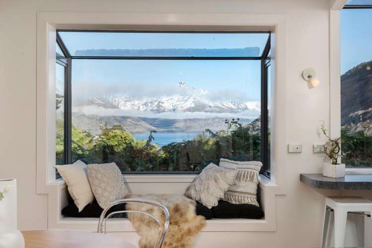 214 Fernhill Road Fernhill/Sunshine Bay_7