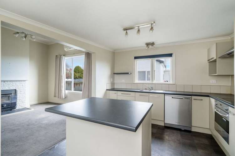 12 Avenal Street Avenal_6