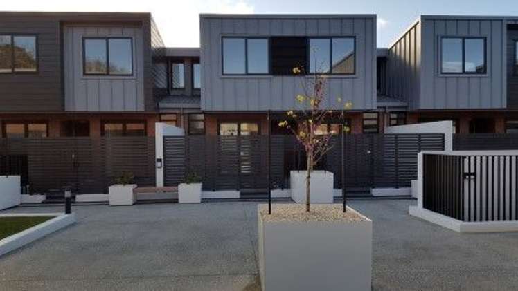 10/4 Stables Lane Silverdale_0