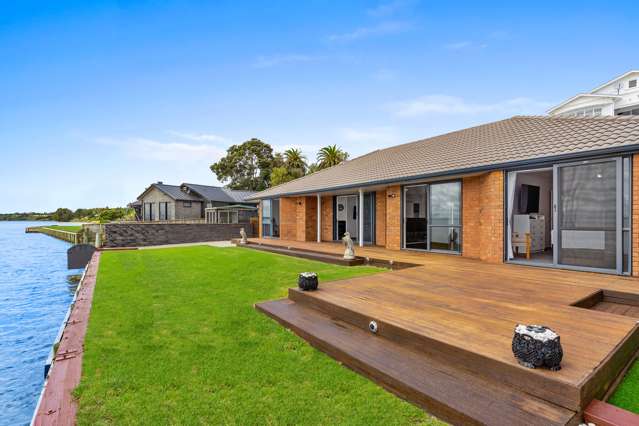 30A Crispe Road Clarks Beach_2