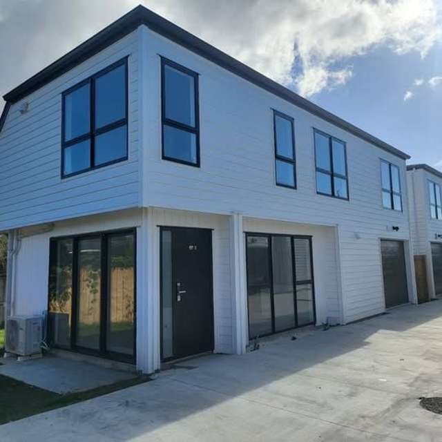 3 Bedroom + 3 Bathrooms Townhouse