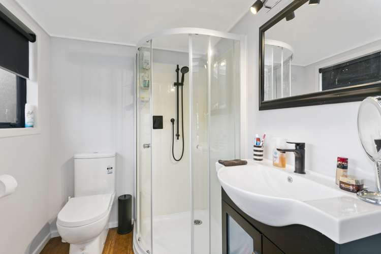 26a Field Street Silverstream_8