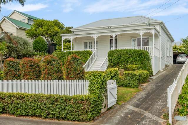 Sunny character villa in Mount Eden