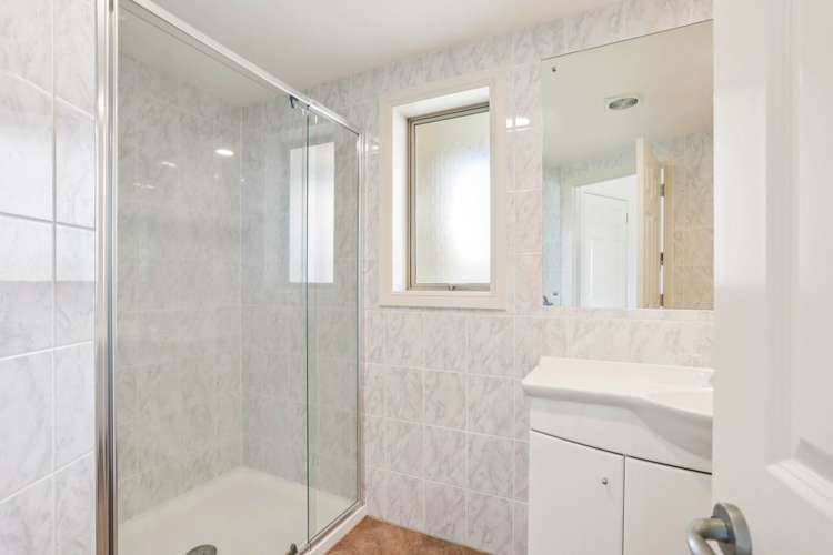 30 Waikura Drive Te Atatu Peninsula_18