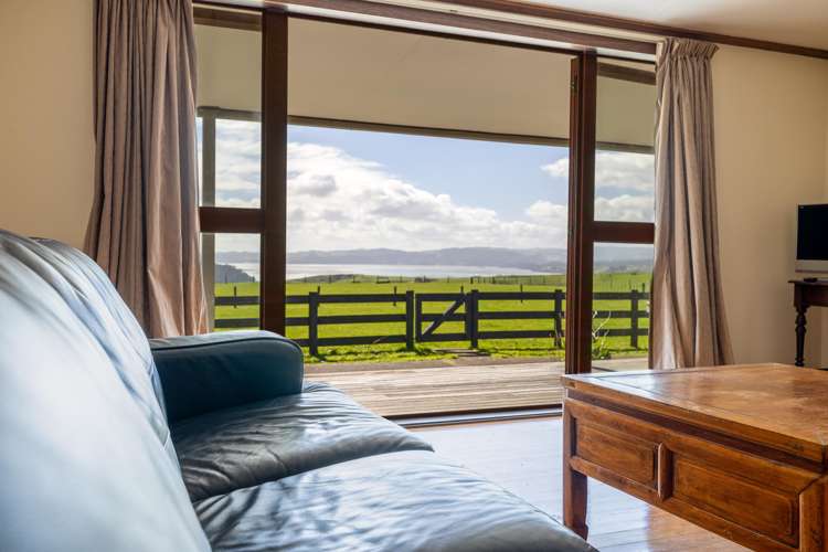 88 Lake Road Kawhia_12