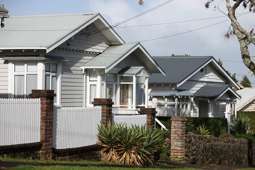 Tony Alexander: What the OCR hold means for homeowners and house prices