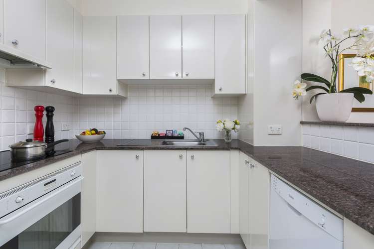 1806/8 Albert Street Auckland Central_5