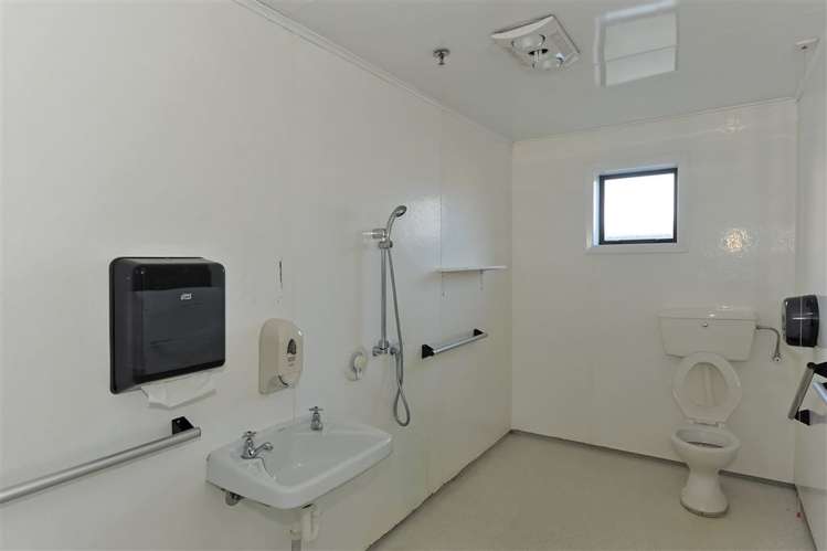 75 High Street Picton_27