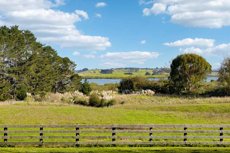 92 Estuary View Road Waiau Pa_43