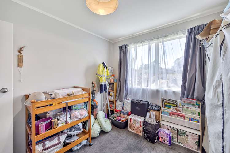 9 Frobisher Way Clendon Park_26