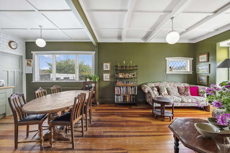 44 Robertson Street Glenholme_7