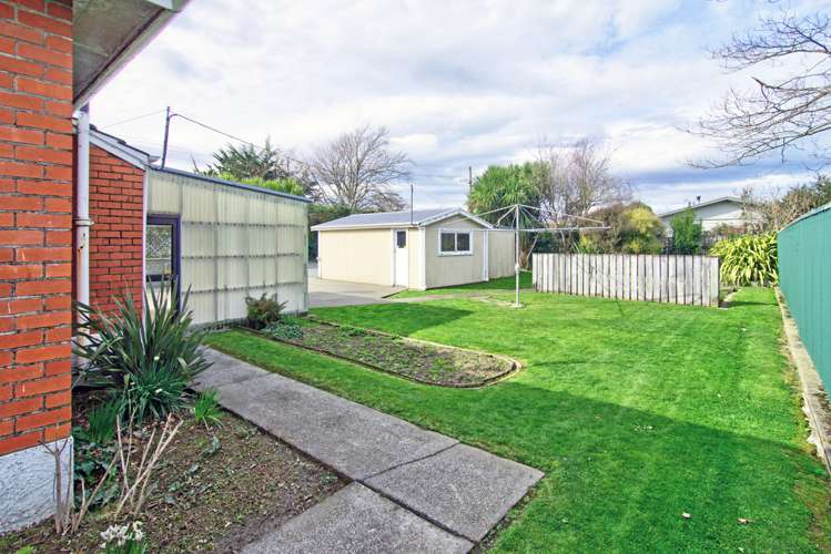 248 High Street North Carterton_18