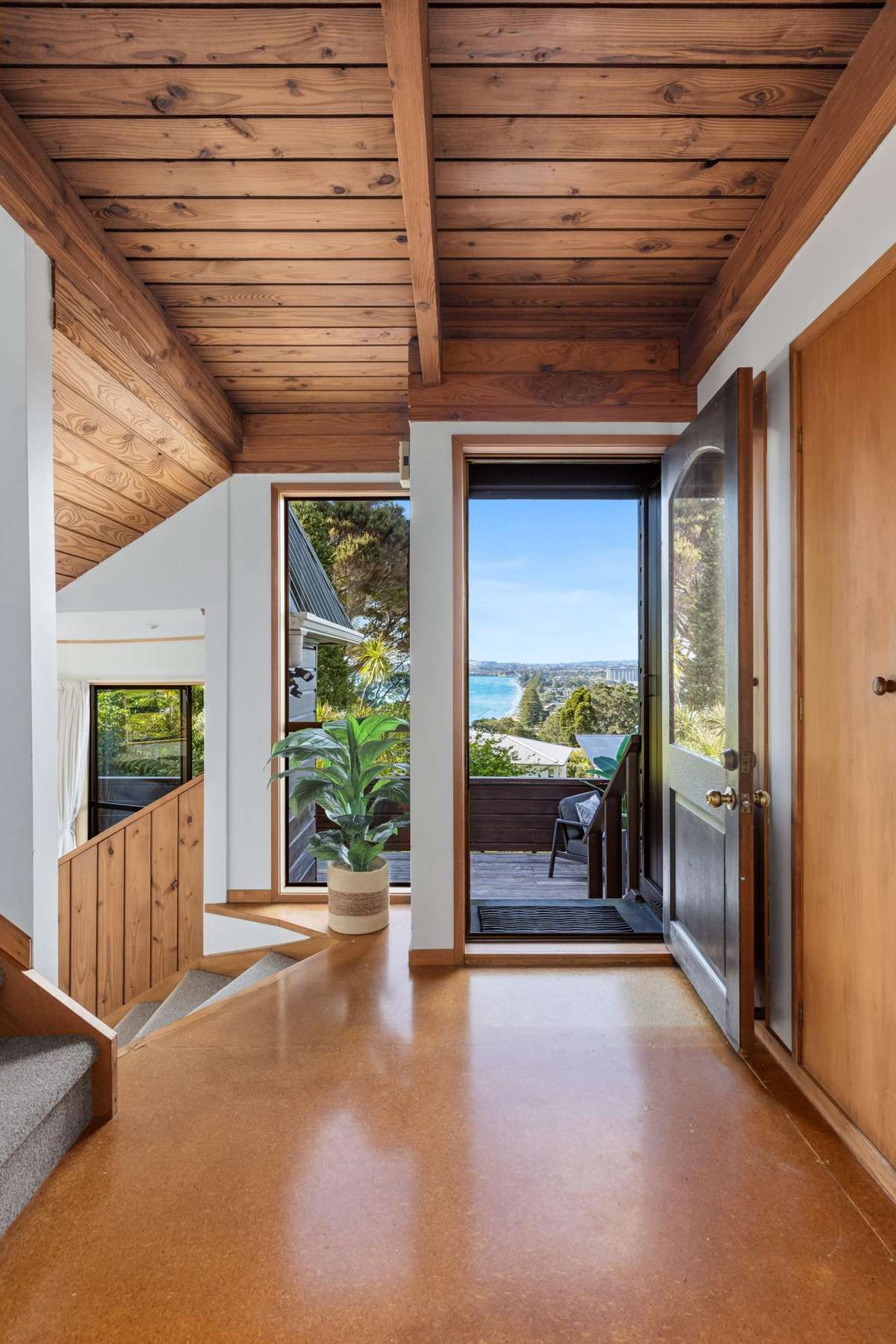5 Lancelot Road_1