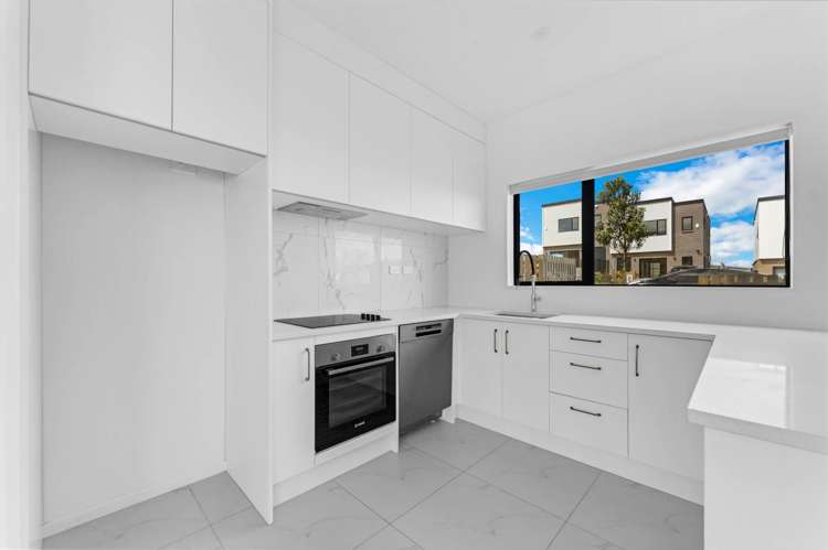 47B Crestview Rise Papakura_17