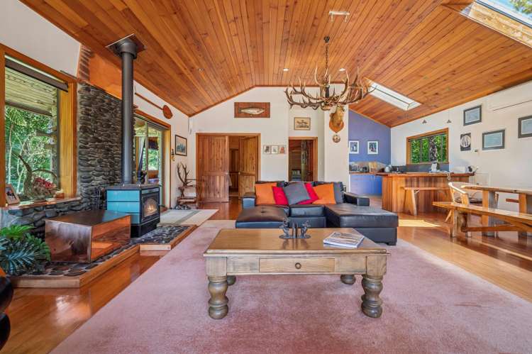 483 Spencer Road Lake Tarawera_13