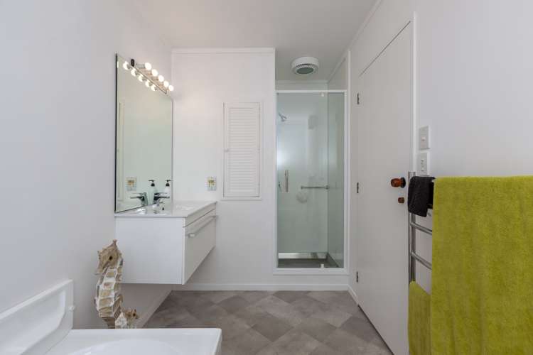 15a Rosebank Grove Waikanae_22