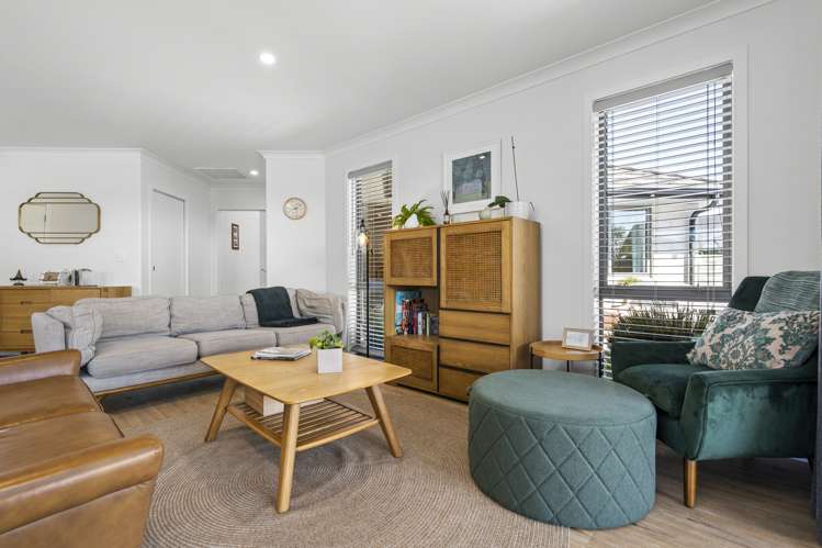 7 Pukeko Grove Cambridge_12