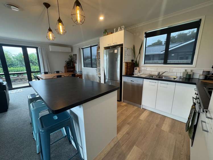  34 Walton Street Bulls_1