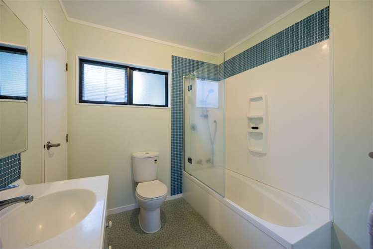 2/9 Ridgewood Crescent 10868_10