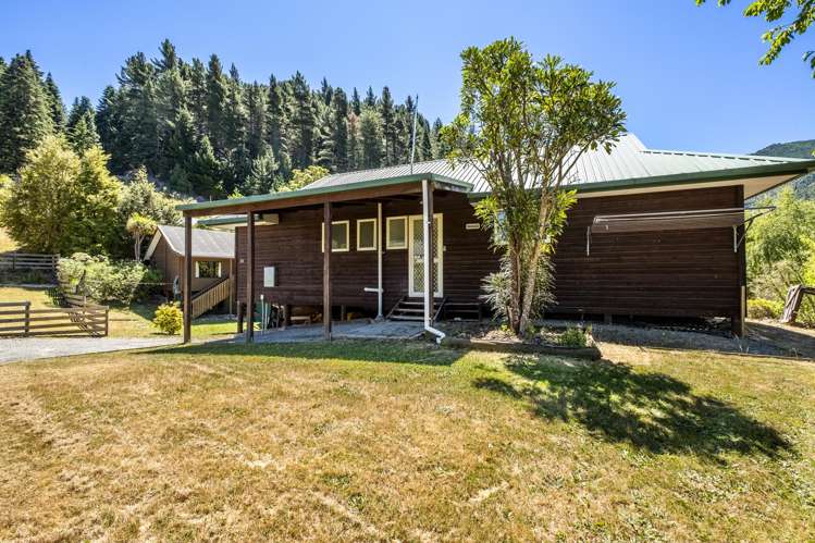 20 Acheron Heights Hanmer Springs_21