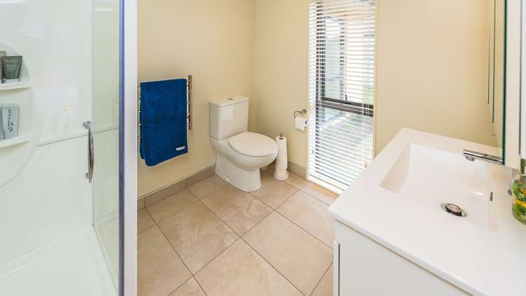 6 Saint Johns Heights Otamatea_11