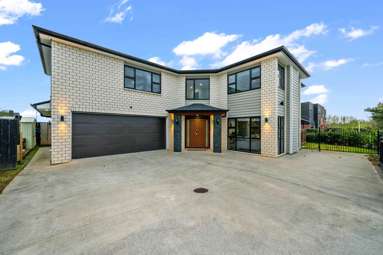 6 Tuangi Road_3