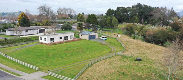 Lifestyle Block with shed in town!