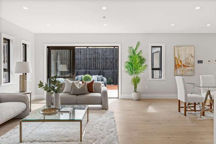 7 Halcyon Bay Lane Orewa_11