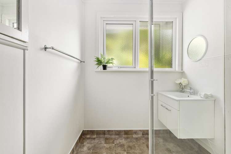 73 Dimock Street Titahi Bay_12