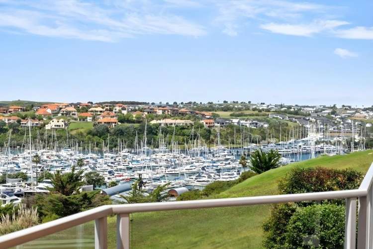 64 Balboa Drive 1719_21