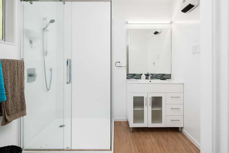 31 Belvue Bay Road Havelock_9