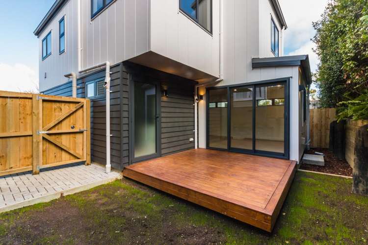 51A Rosamund Avenue_17