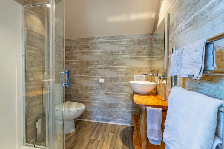 784 Queen Charlotte Drive Havelock_14