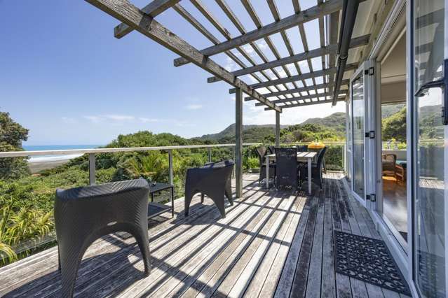 61 Garden Road Piha_4