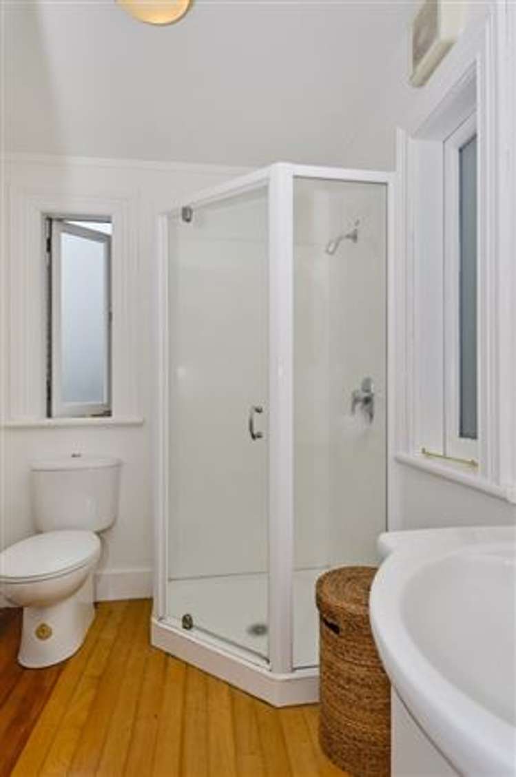 12 Russell Street Stanley Point_17