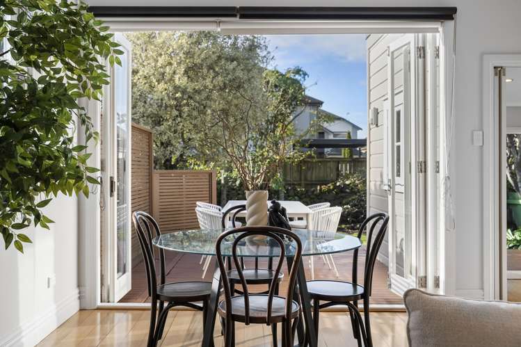 4 Graysons Lane Mount Eden_9