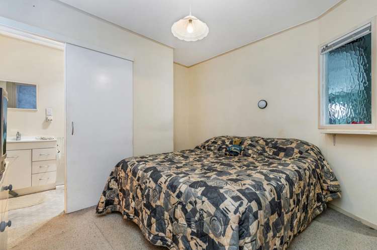 9 Griffen Park Road Mount Roskill_17