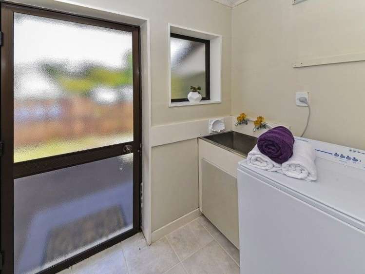 143 Everglade Drive Totara Heights_14