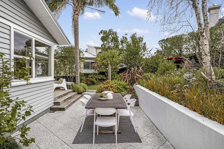 10 Hubert Henderson Place_4