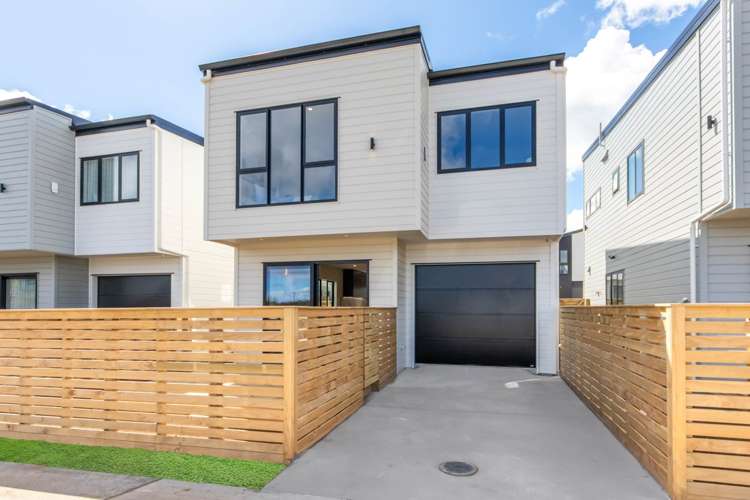 16 Greenbrier Street Westgate_22